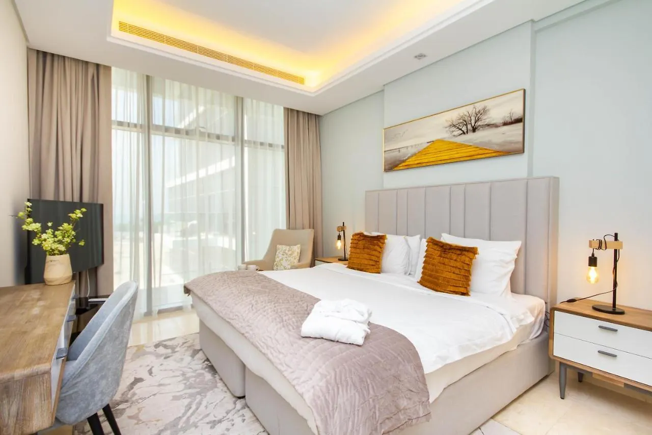 Apartment Bespoke Holiday Homes - Palm Jumeirah- 2 Bedroom Sea View With Pool & Beach Access, The 8 Dubai