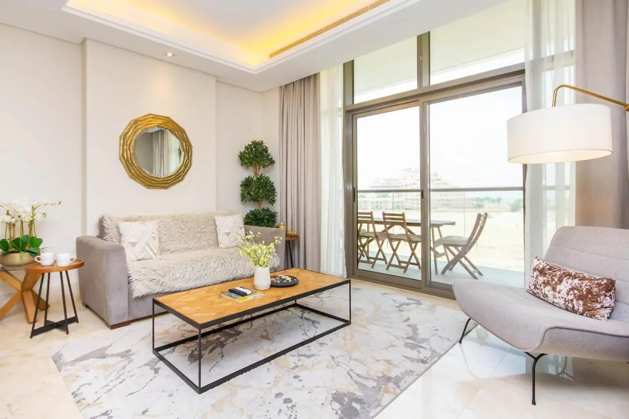 Bespoke Holiday Homes - Palm Jumeirah- 2 Bedroom Sea View With Pool & Beach Access, The 8 Dubaï 0*,  Émirats arabes unis